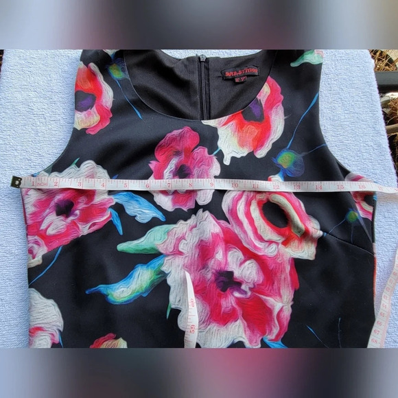 Superstition Black Dress Pink Red White Flowers Sleeveless Zipper Back  UK 10 - Picture 7 of 9